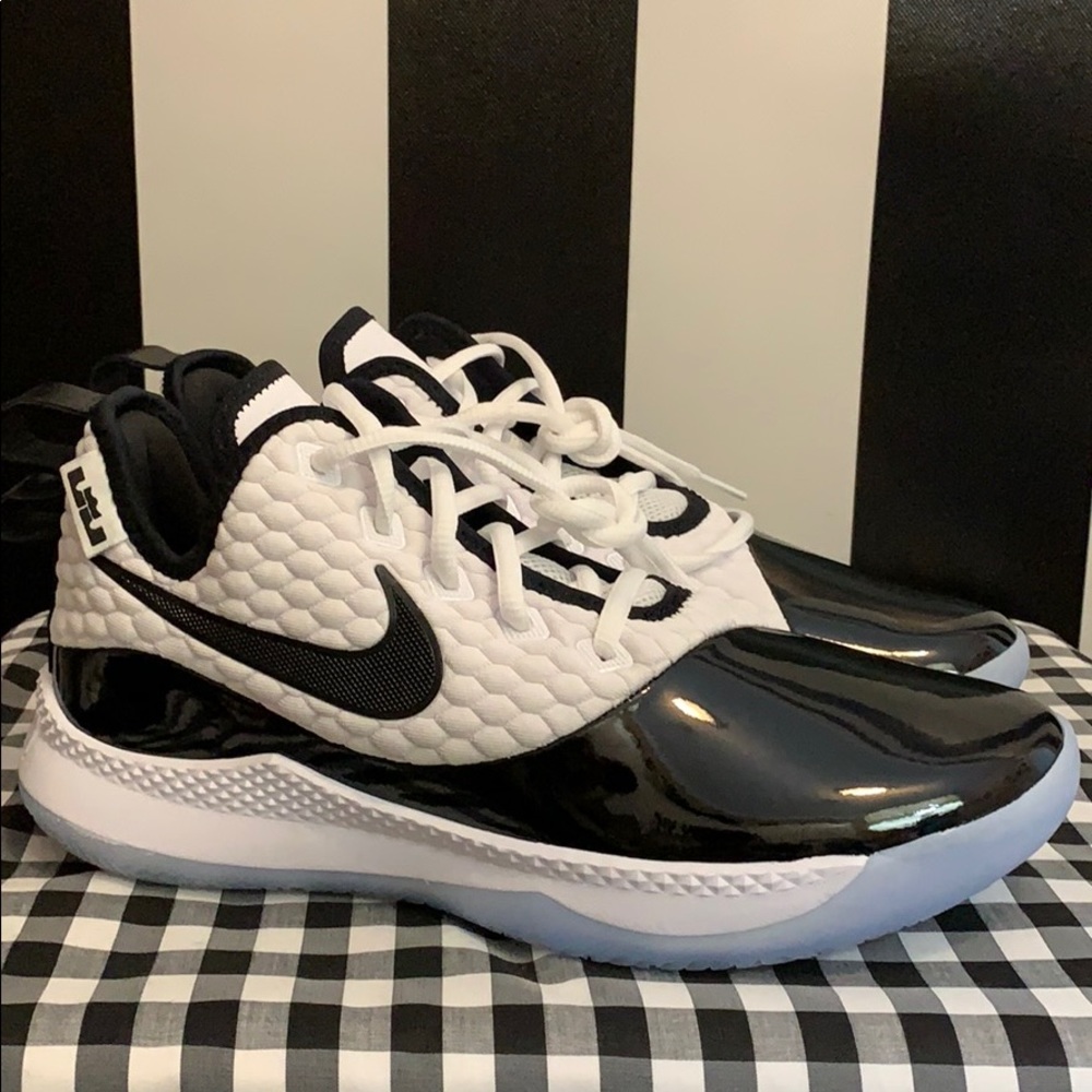LEBRON Witness III PRM